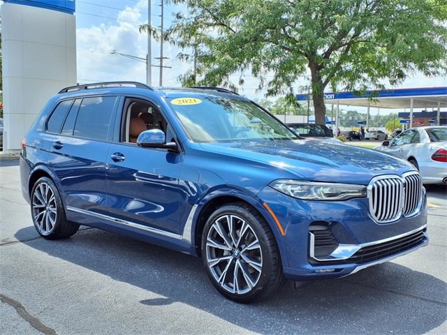 Used 2021 BMW X7 xDrive40i w/ Parking Assistance Package image 3