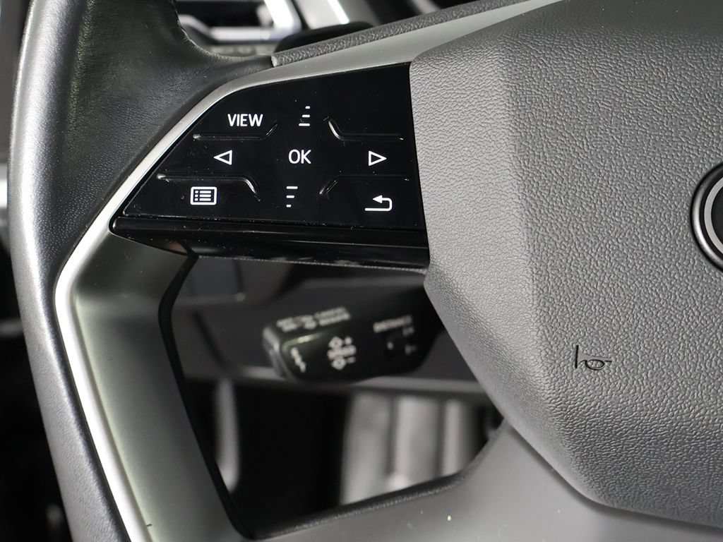 Used 2023 Audi Q4 e-tron Premium Plus w/ Premium Plus AWD/4WD image 40