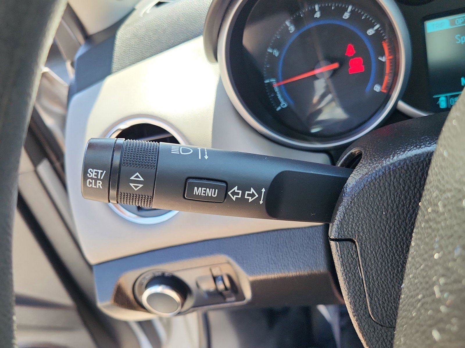 Used 2014 Chevrolet Cruze LS FWD image 30