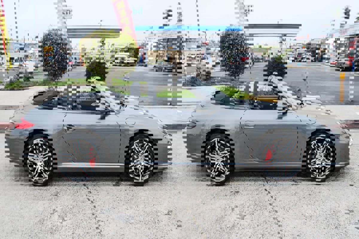 Used 2010 Porsche 911 Carrera S image 7