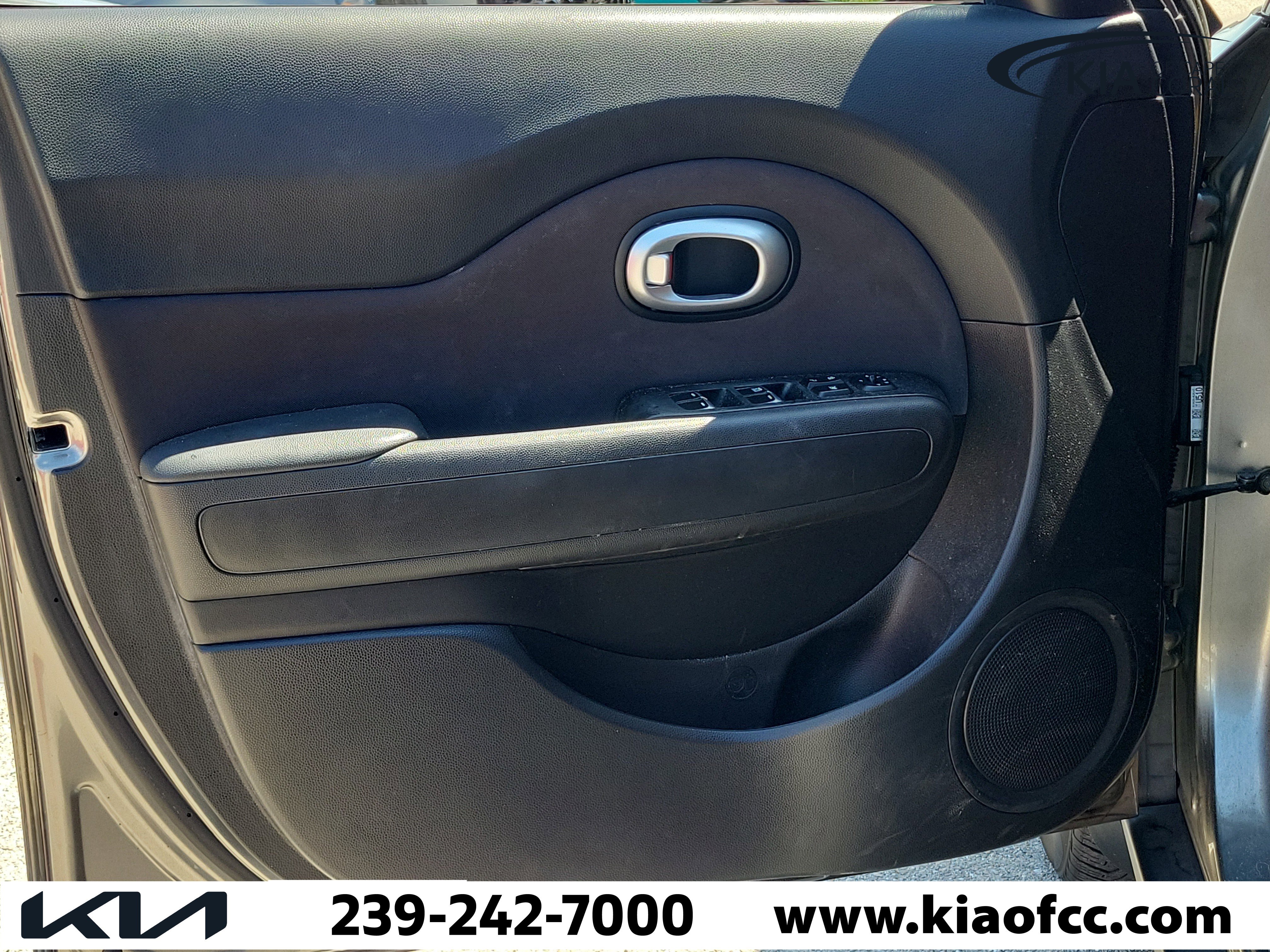 Certified 2018 Kia Soul w/ Convenience Package FWD image 19