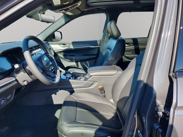 New 2025 Jeep Grand Cherokee Limited w/ Luxury Tech Group II image 9