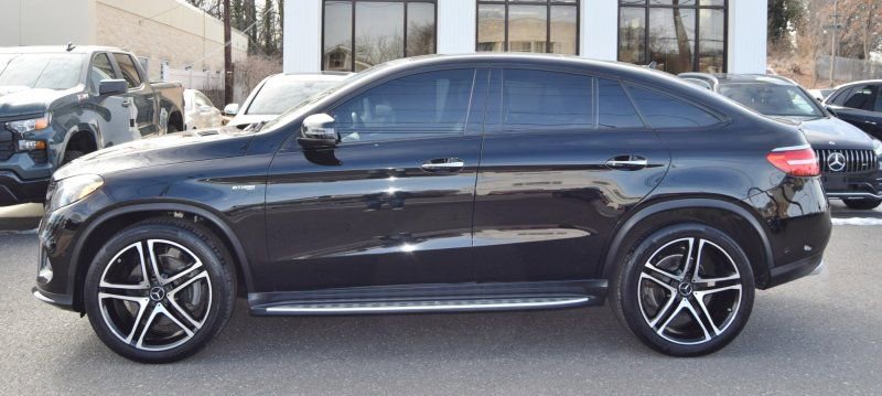 Used 2019 Mercedes-Benz GLE 43 AMG 4MATIC w/ Premium 3 Package image 8