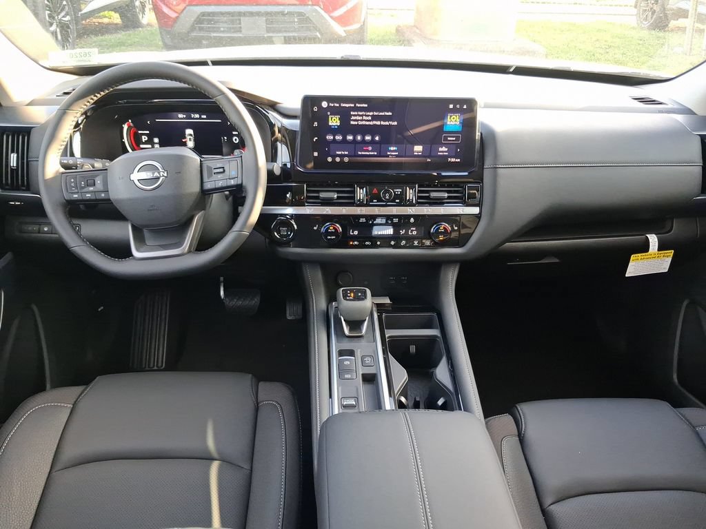 New 2026 Nissan Pathfinder SL FWD image 6