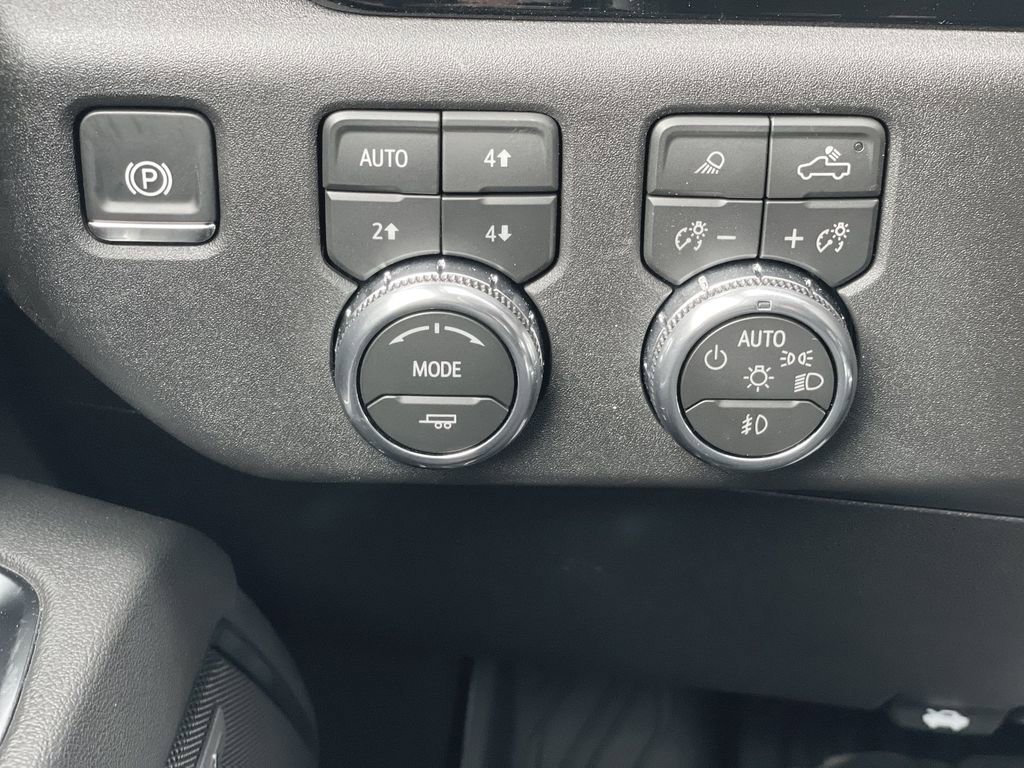 New 2026 GMC Sierra 3500 SLT image 48