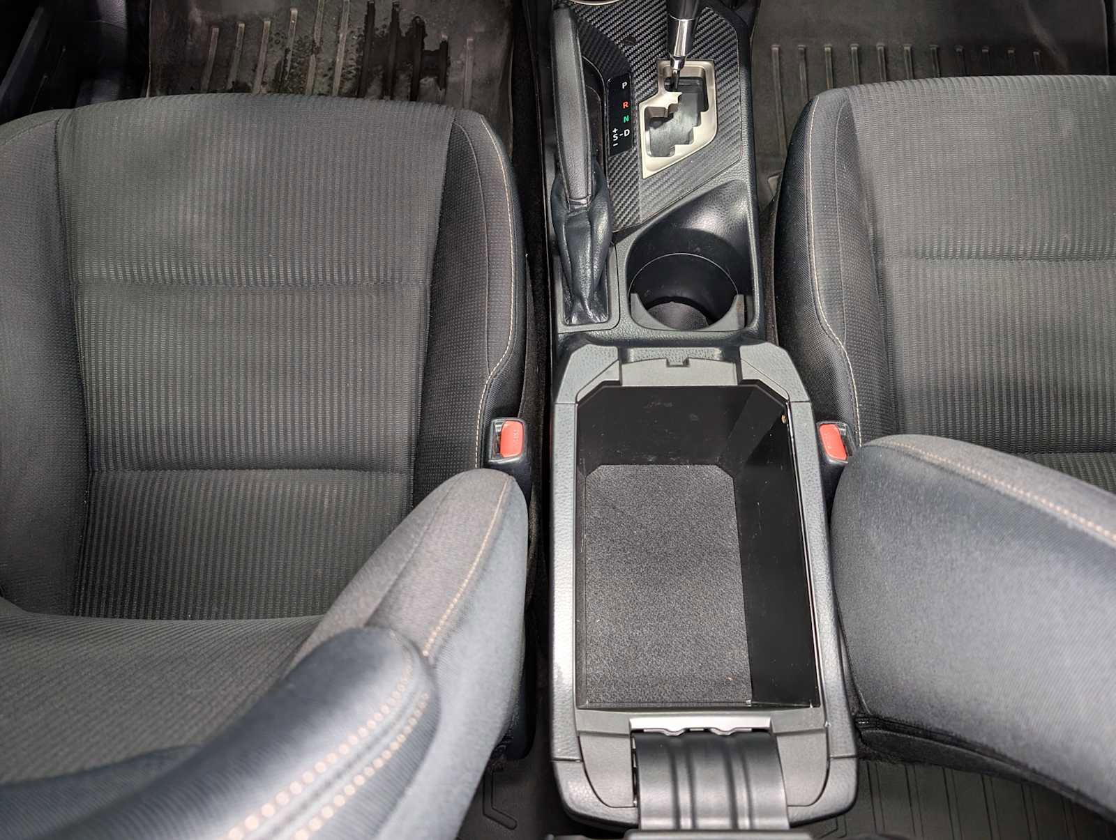 Used 2013 Toyota RAV4 XLE image 22