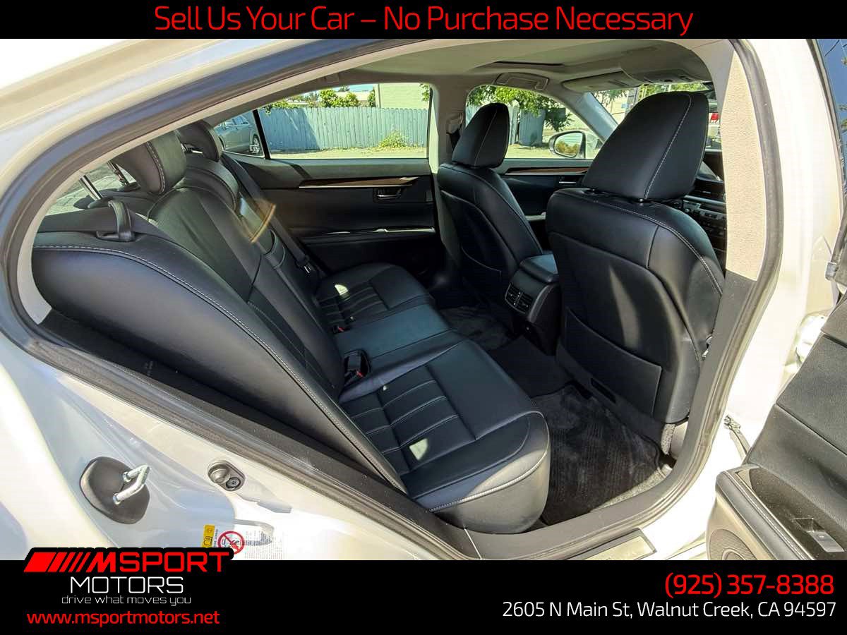 Used 2016 Lexus ES 350 w/ Luxury Package w/Wood Trim FWD image 15