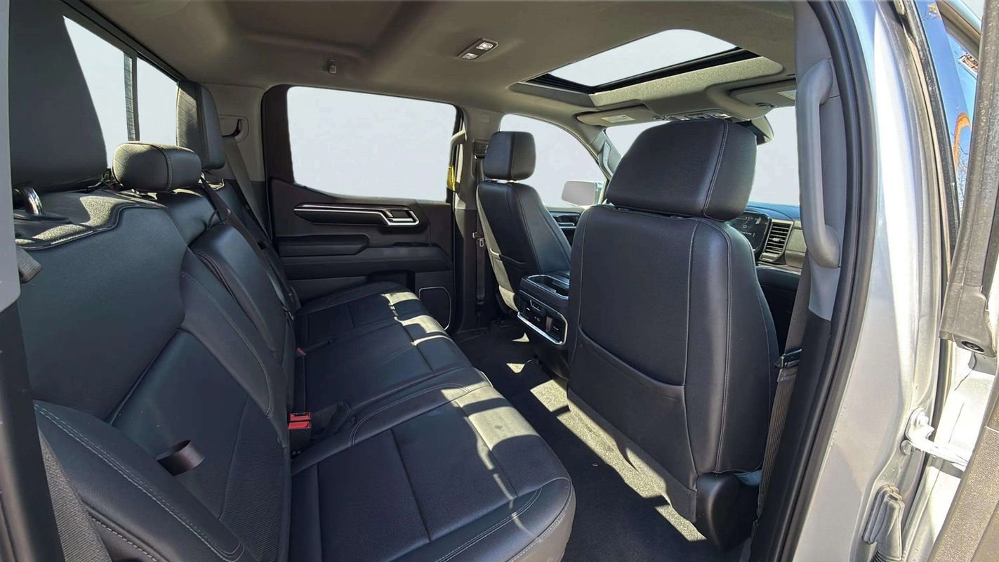 Used 2022 Chevrolet Silverado 1500 LTZ w/ LTZ Premium Package image 16