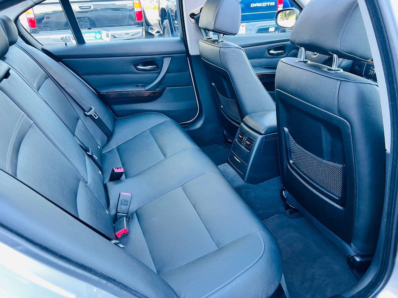 Used 2009 BMW 328i Sedan RWD image 17