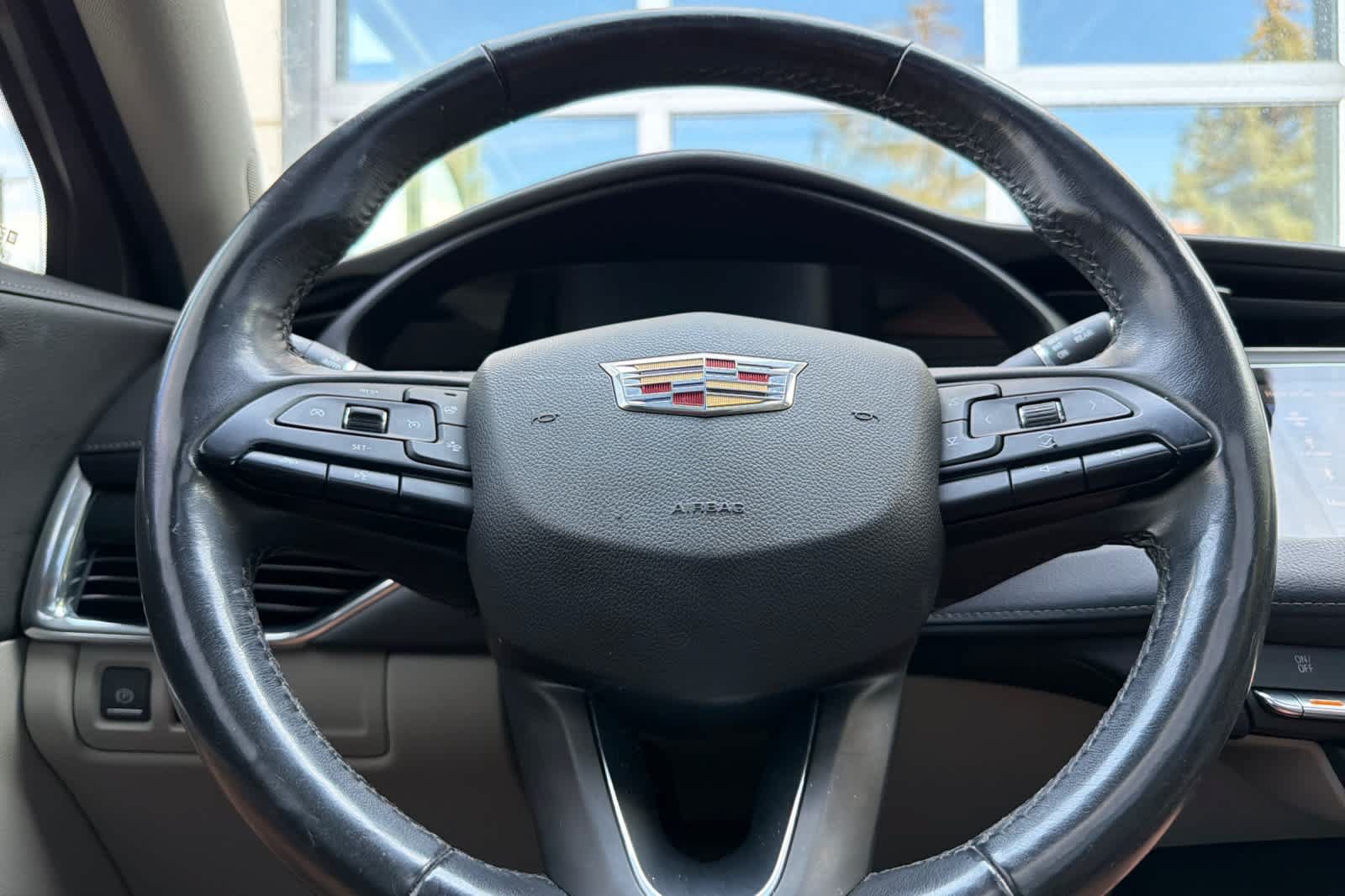 Used 2019 Cadillac XT4 Premium Luxury w/ Enhanced Visibility Package AWD/4WD image 25