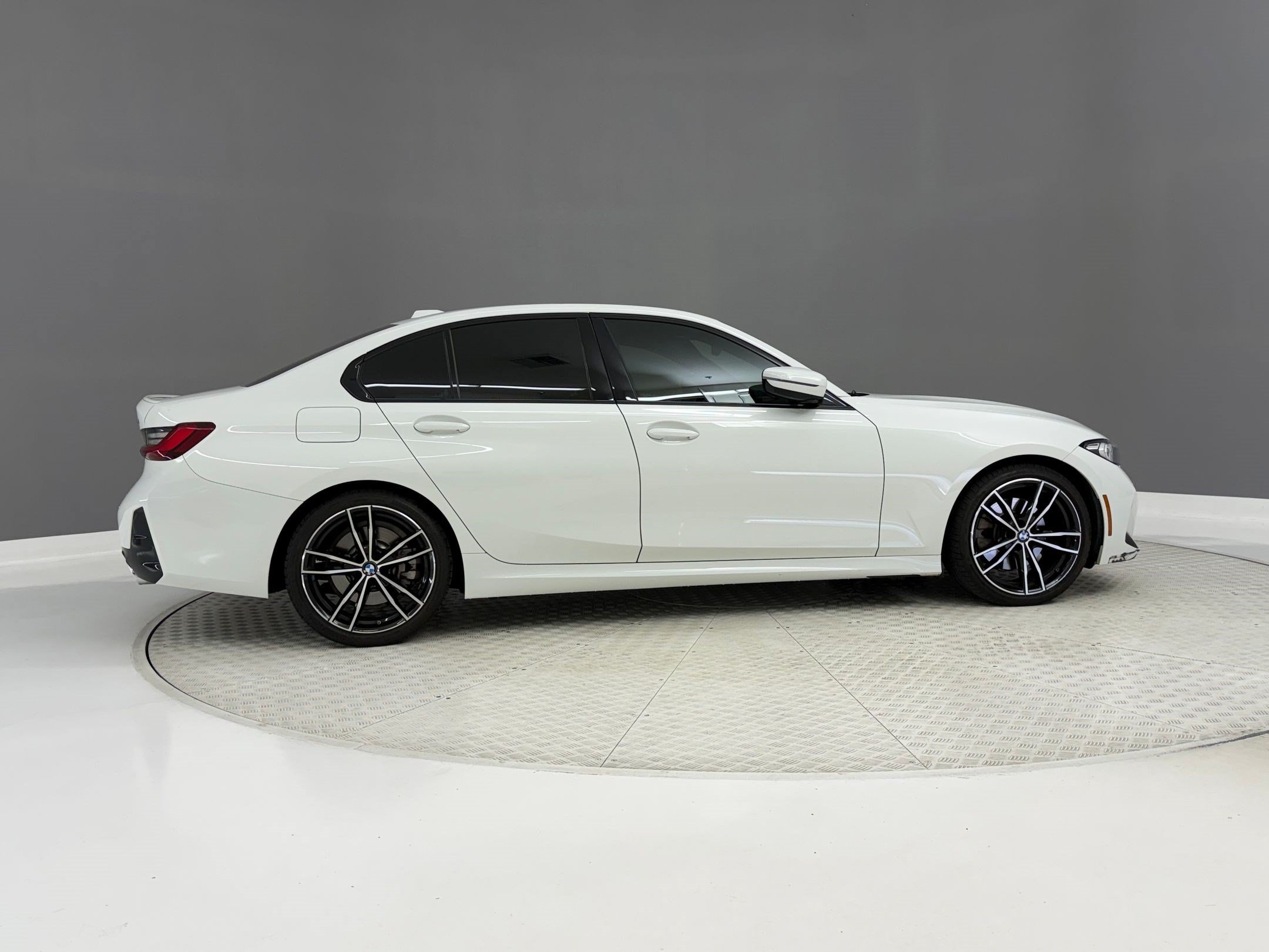 Certified 2023 BMW 330i Sedan w/ M Sport Package RWD image 8