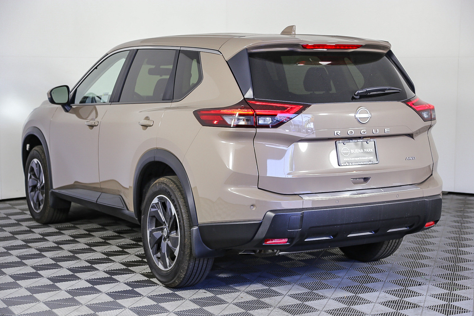 New 2025 Nissan Rogue SV AWD/4WD image 6