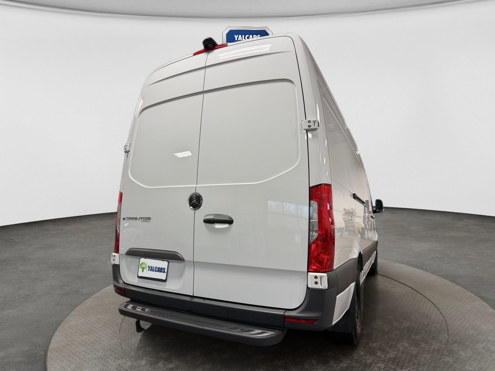 Used 2024 Mercedes-Benz eSprinter 170 Cargo w/ Dashboard Charging Package image 10