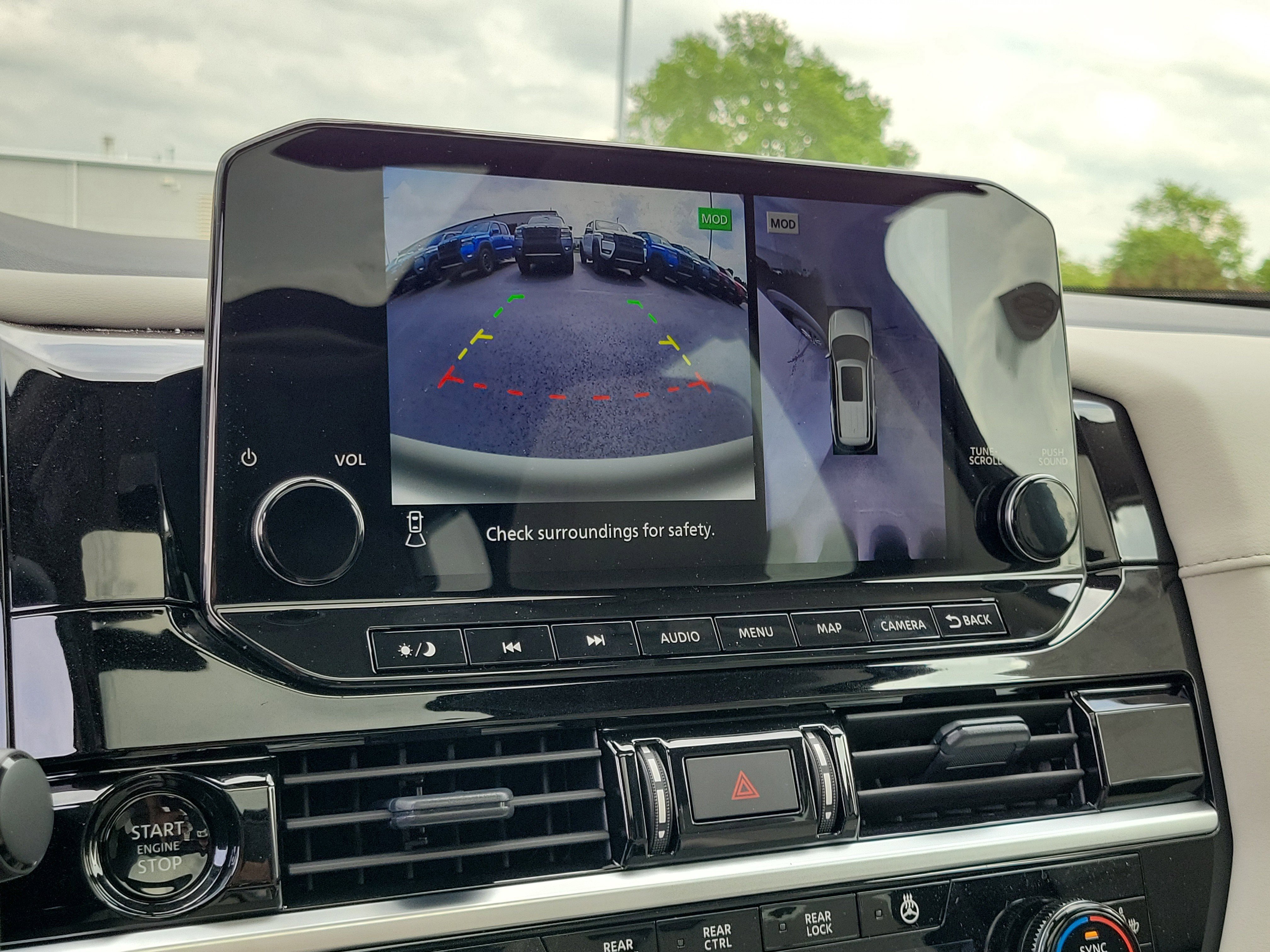 Used 2025 Nissan Pathfinder SL w/ SL Premium Package image 25