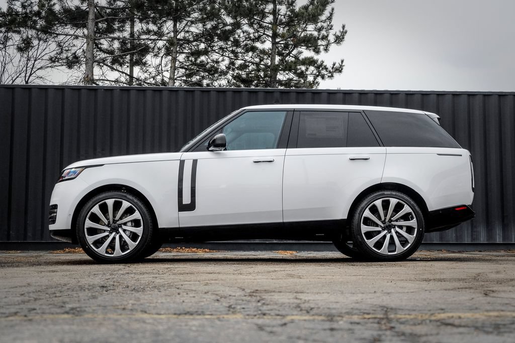 New 2026 Land Rover Range Rover SE AWD/4WD image 3
