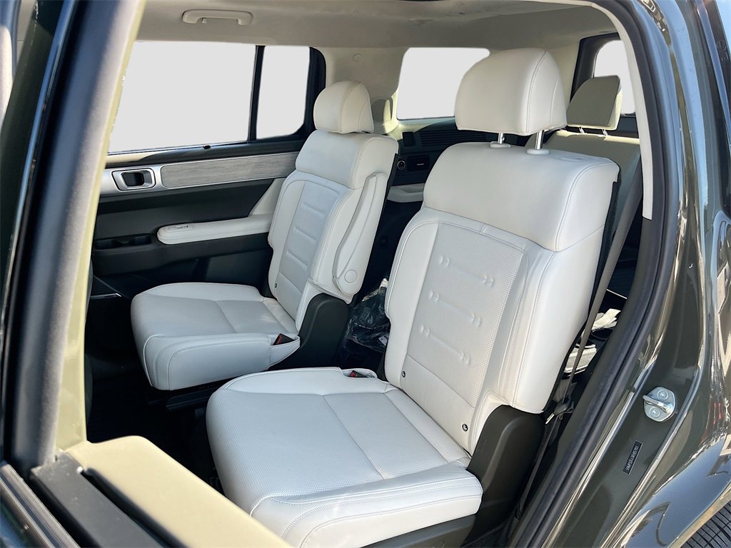 Used 2024 Hyundai Santa Fe Calligraphy image 25