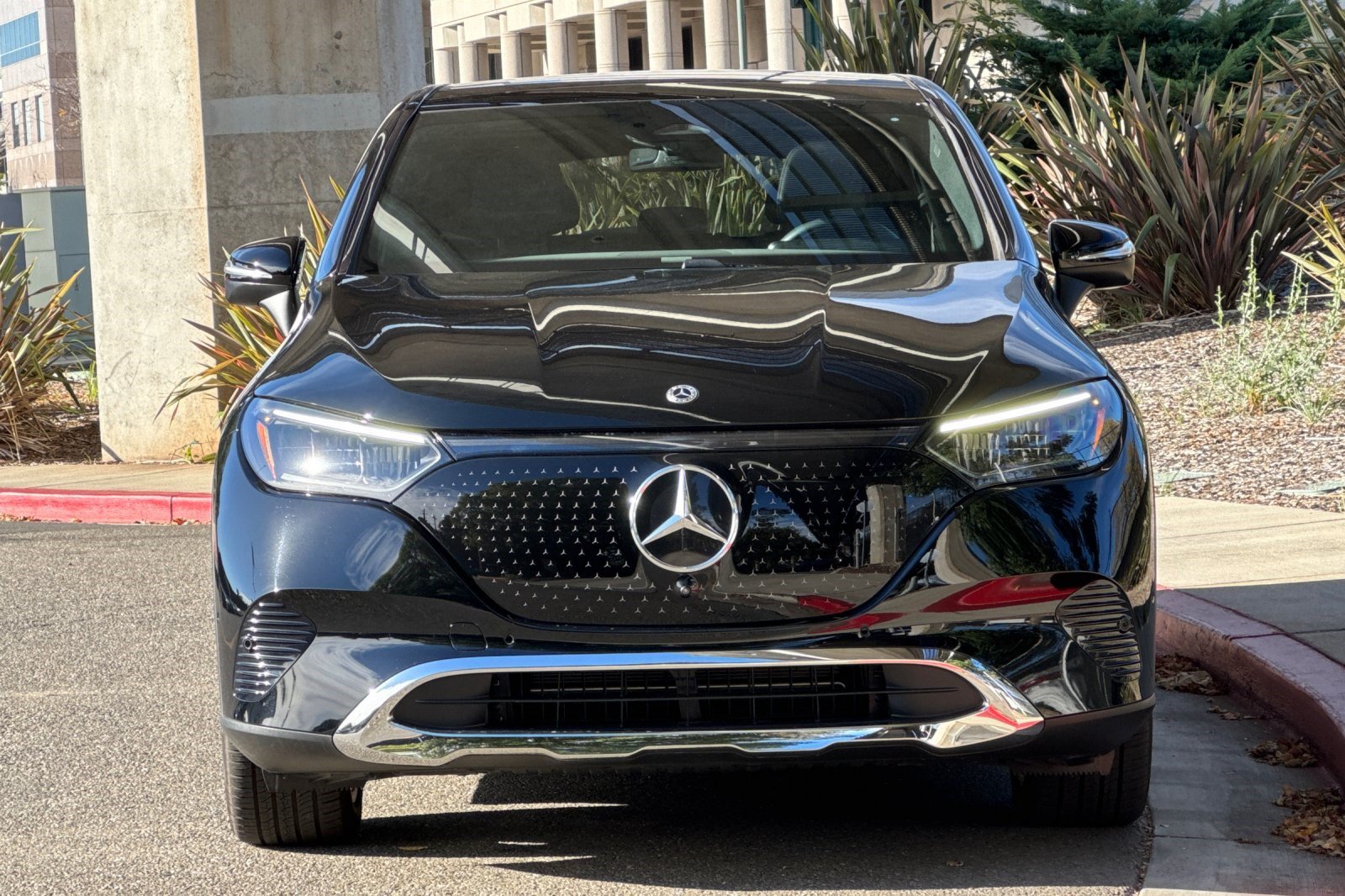 Certified 2026 Mercedes-Benz EQE 320 4MATIC SUV image 6