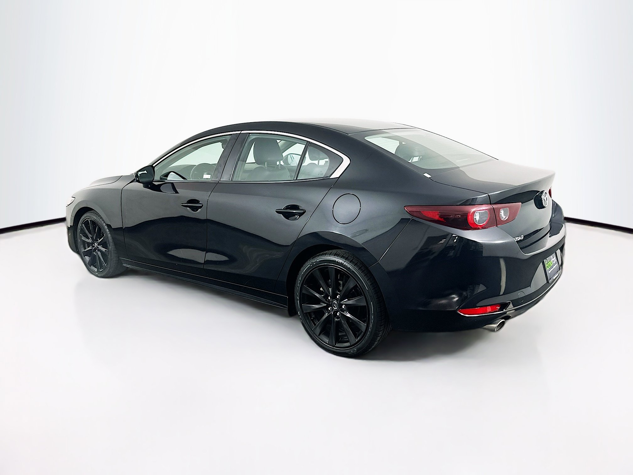 Used 2024 MAZDA MAZDA3 s FWD image 5