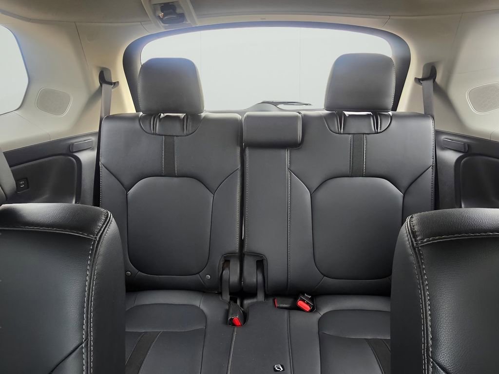 Used 2024 Honda Pilot Touring image 24