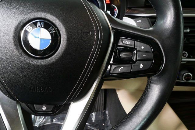 Used 2017 BMW 530i xDrive AWD/4WD image 10