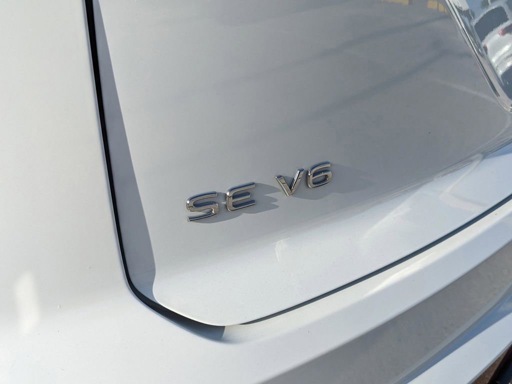 Used 2023 Volkswagen Atlas Cross Sport SE FWD image 9