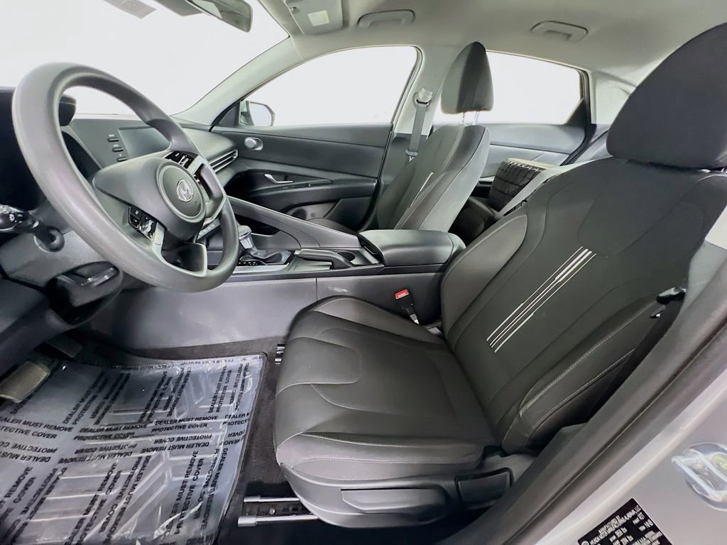Certified 2021 Hyundai Elantra SEL FWD image 19