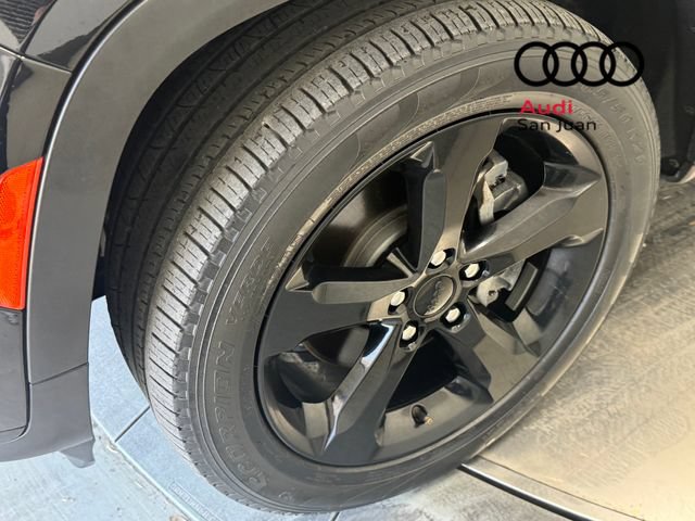 Used 2022 Jeep Grand Cherokee L Limited w/ Black Appearance Package RWD image 5