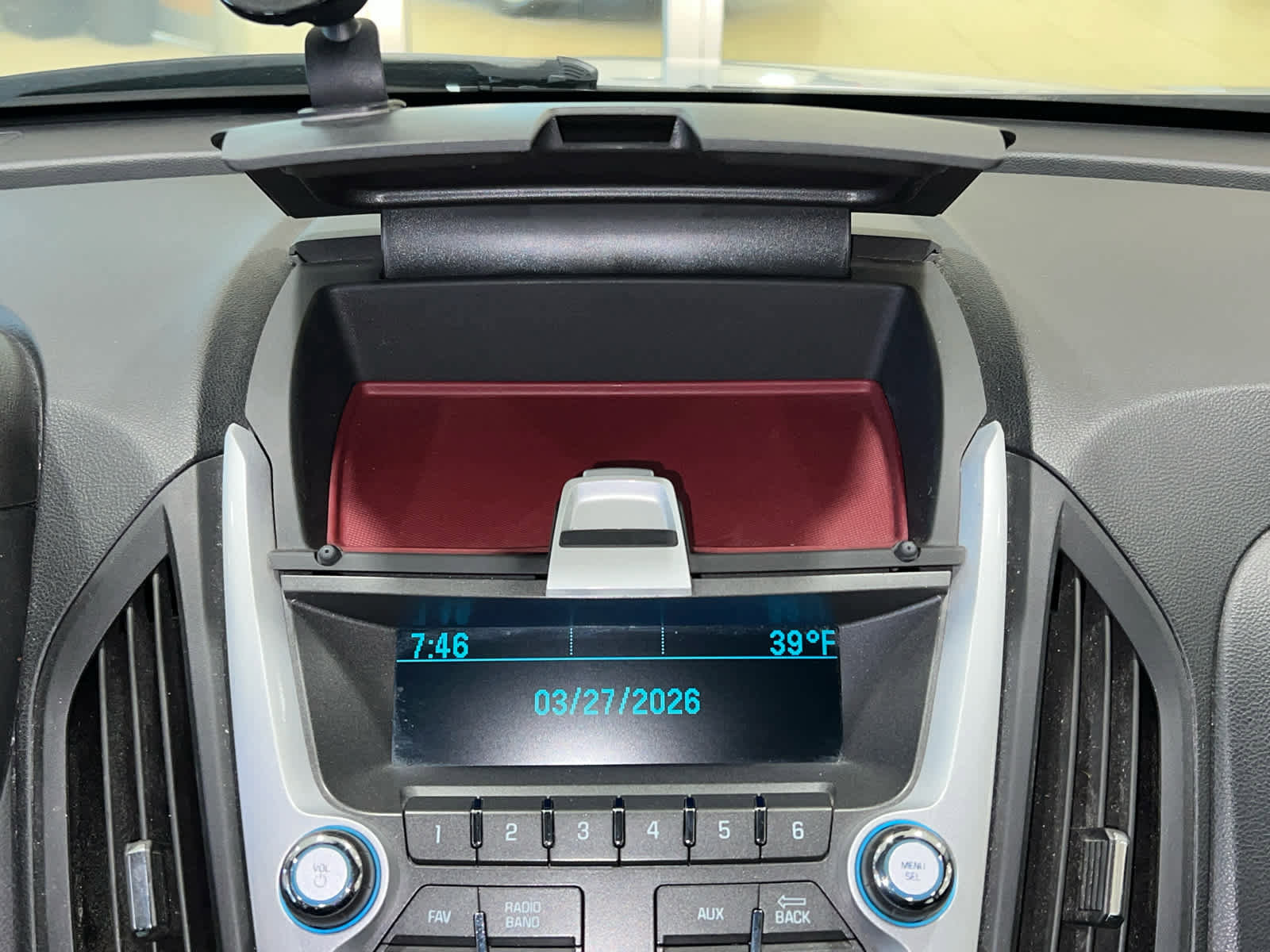 Used 2015 Chevrolet Equinox LS image 24