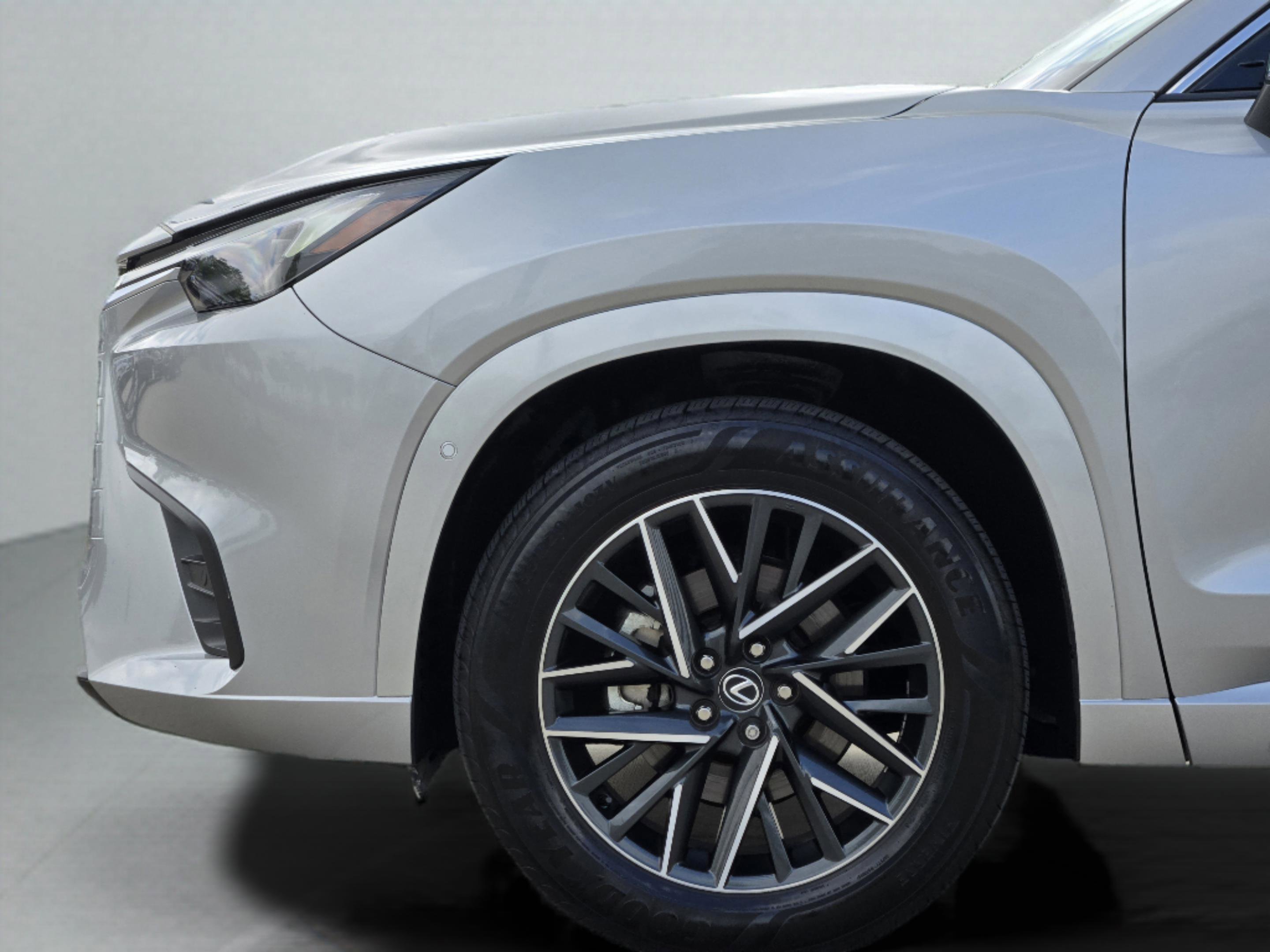 Used 2025 Lexus TX 350 AWD w/ Technology Package image 39