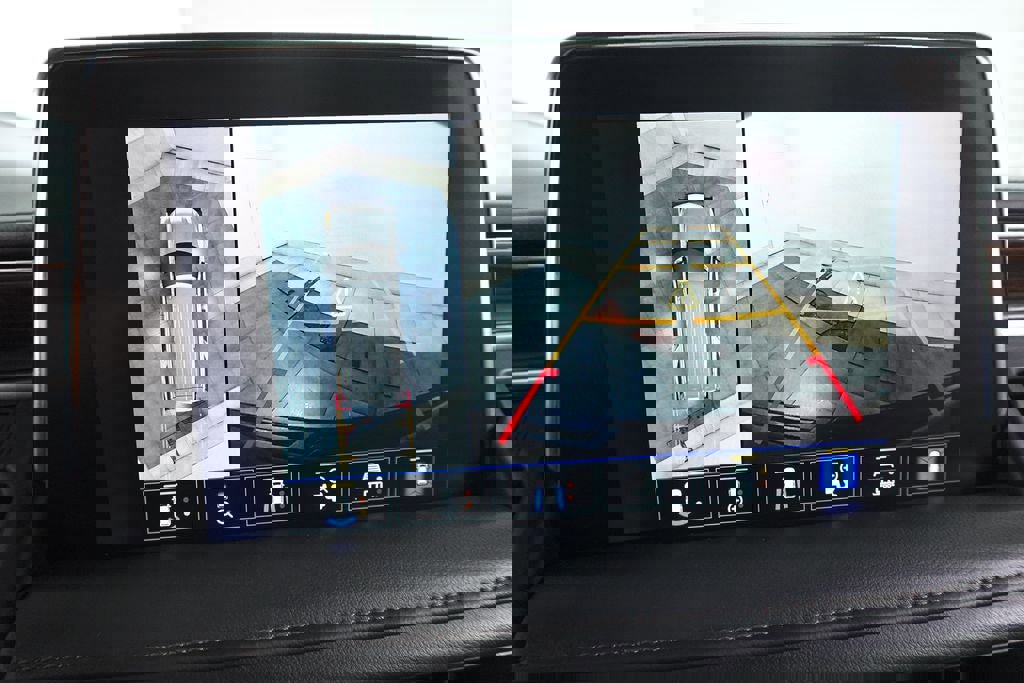 Used 2023 Chevrolet Tahoe High Country w/ Premium Package AWD/4WD image 21