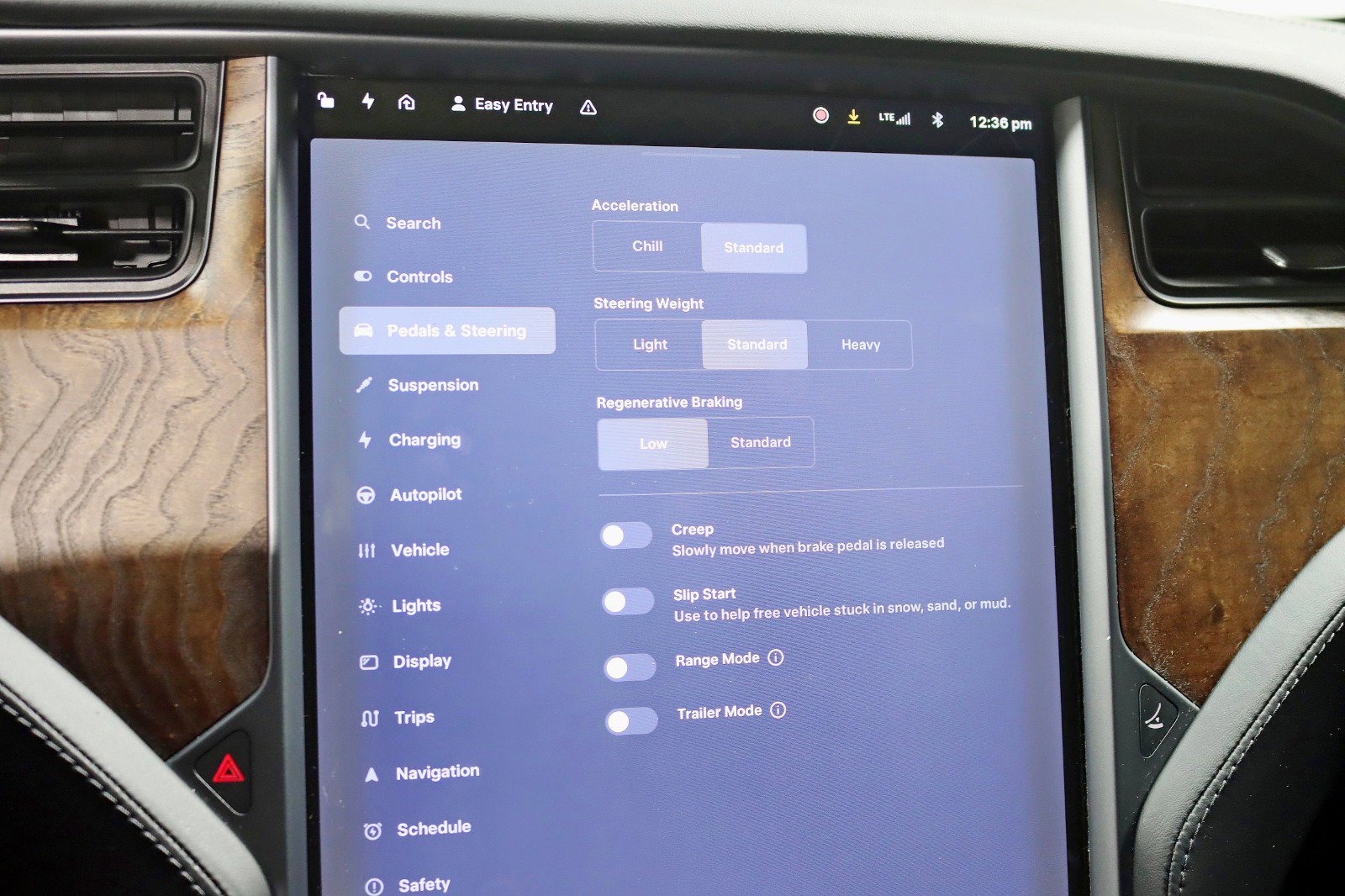 Used 2018 Tesla Model X 75D image 20