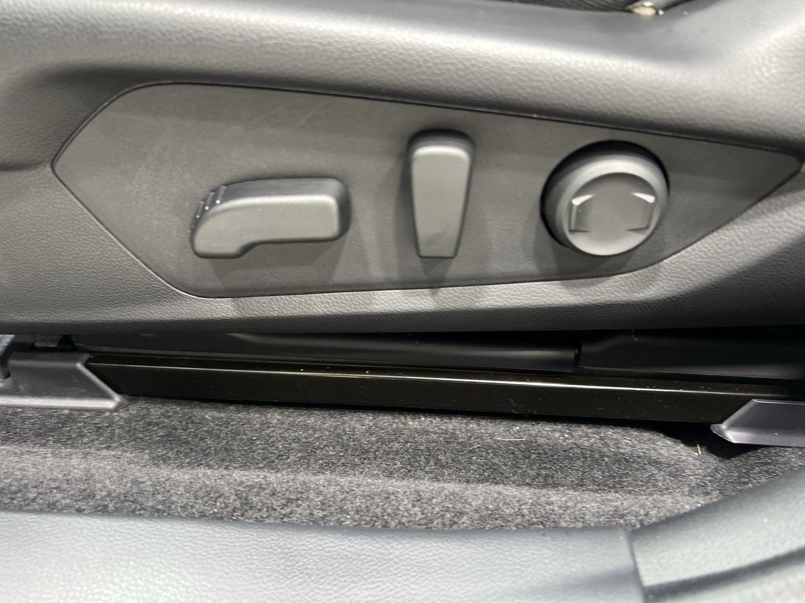 Certified 2026 Subaru Crosstrek 2.5i Limited w/ Crosstrek Mirror Package AWD/4WD image 12