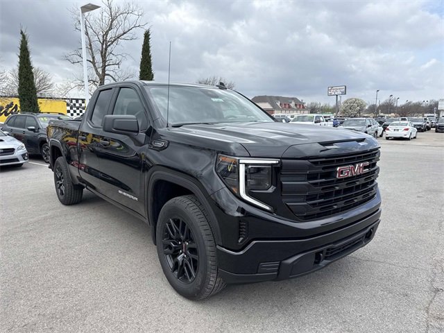 New 2026 GMC Sierra 1500 Pro image 1