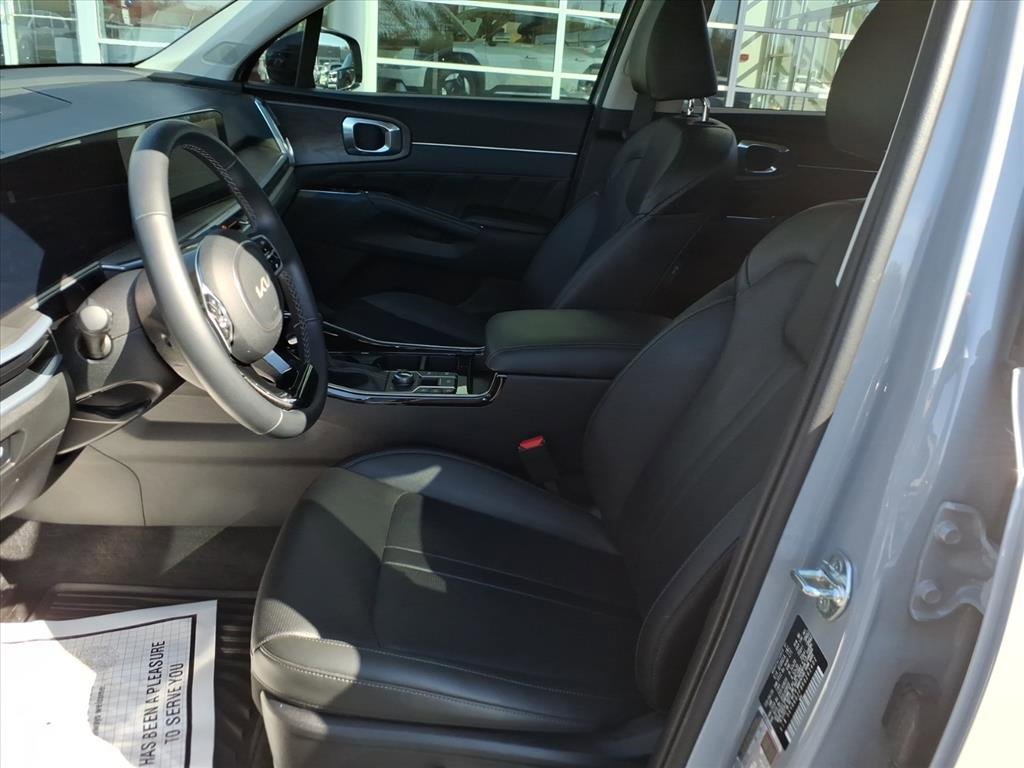 Used 2024 Kia Sorento SX image 14