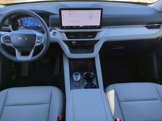 New 2026 Ford Explorer Active w/ Active Comfort Package image 15