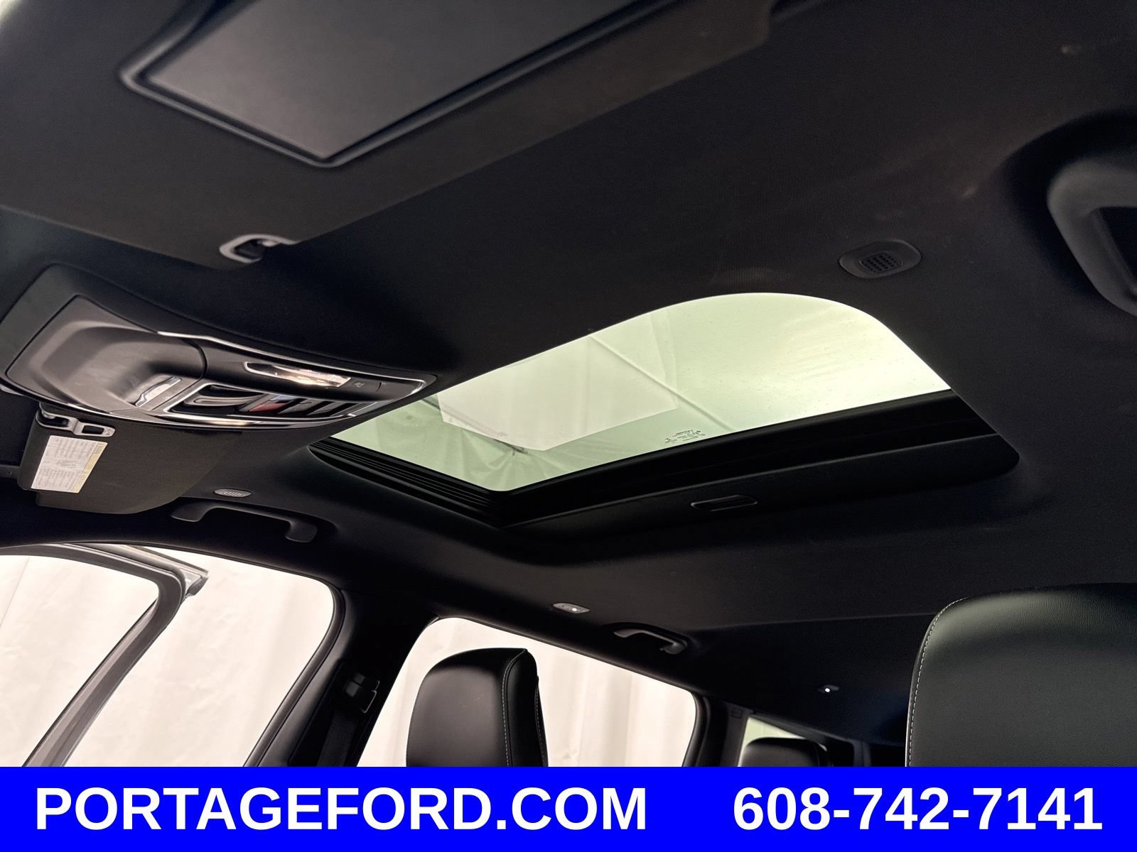 Used 2022 Jeep Grand Cherokee L Laredo AWD/4WD image 26