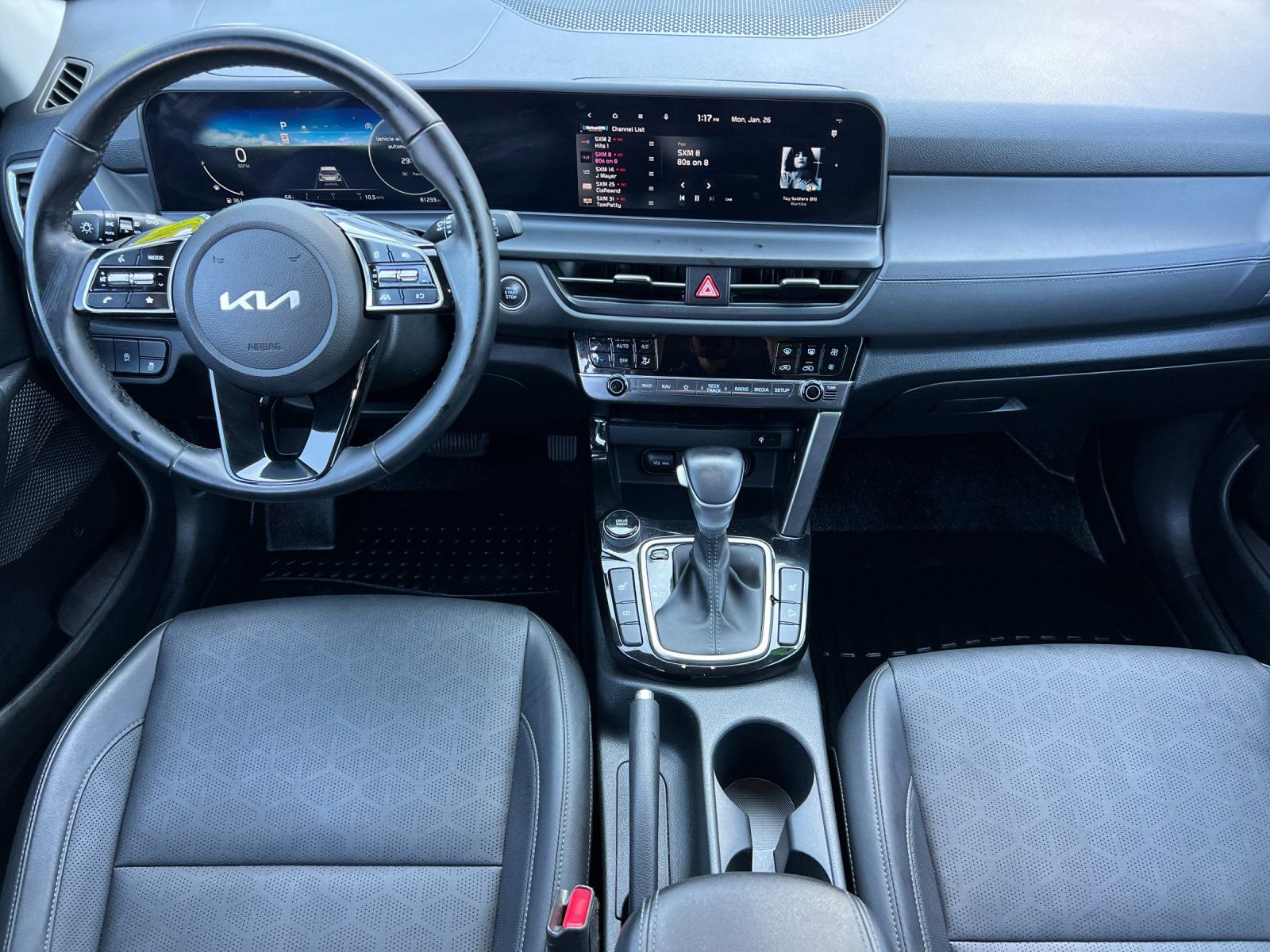 Used 2024 Kia Seltos EX FWD image 13