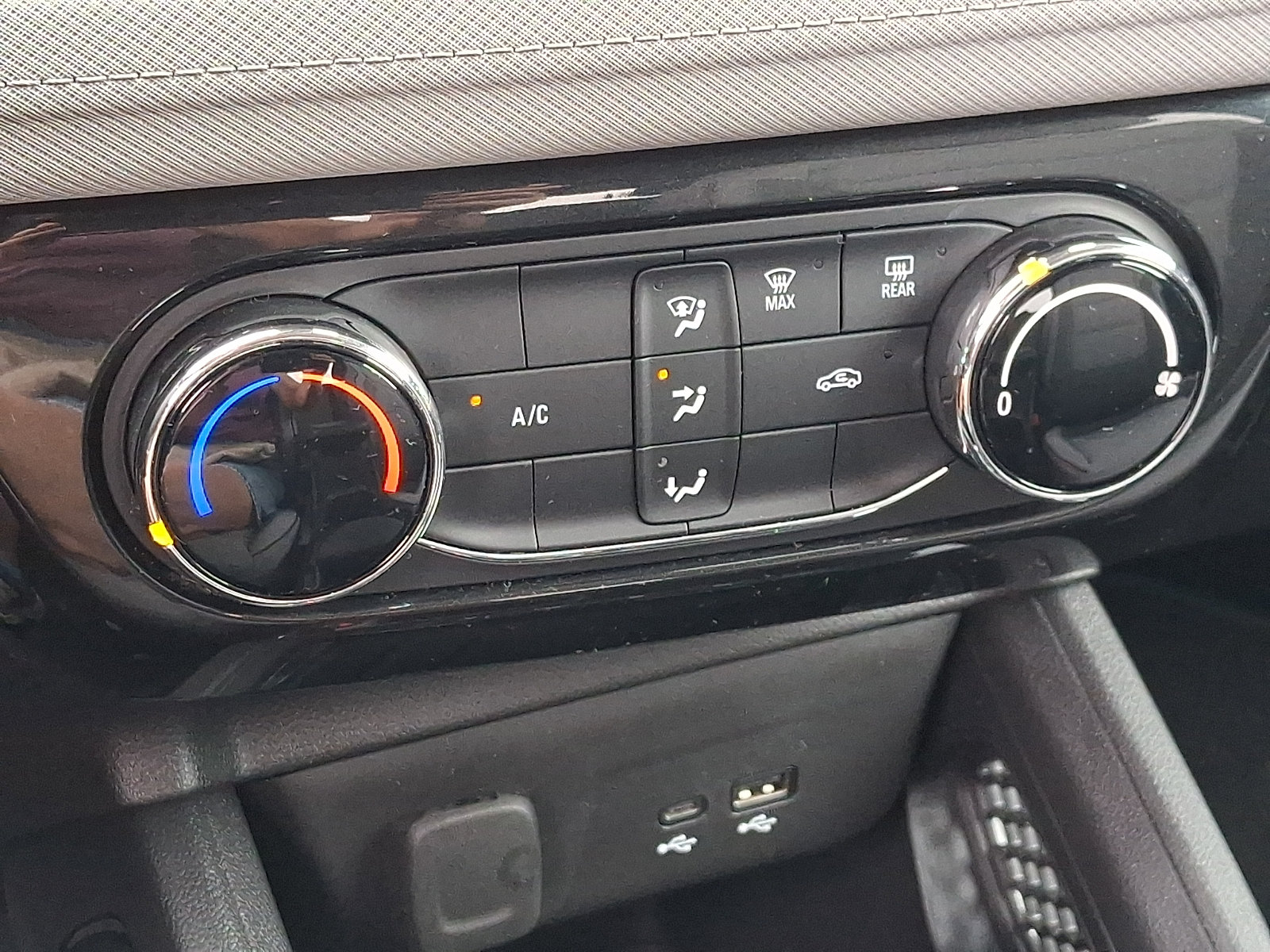 Certified 2025 Chevrolet TrailBlazer LT AWD/4WD image 16