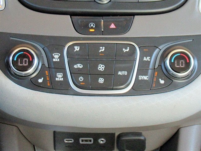 Used 2021 Chevrolet Malibu LT FWD image 31