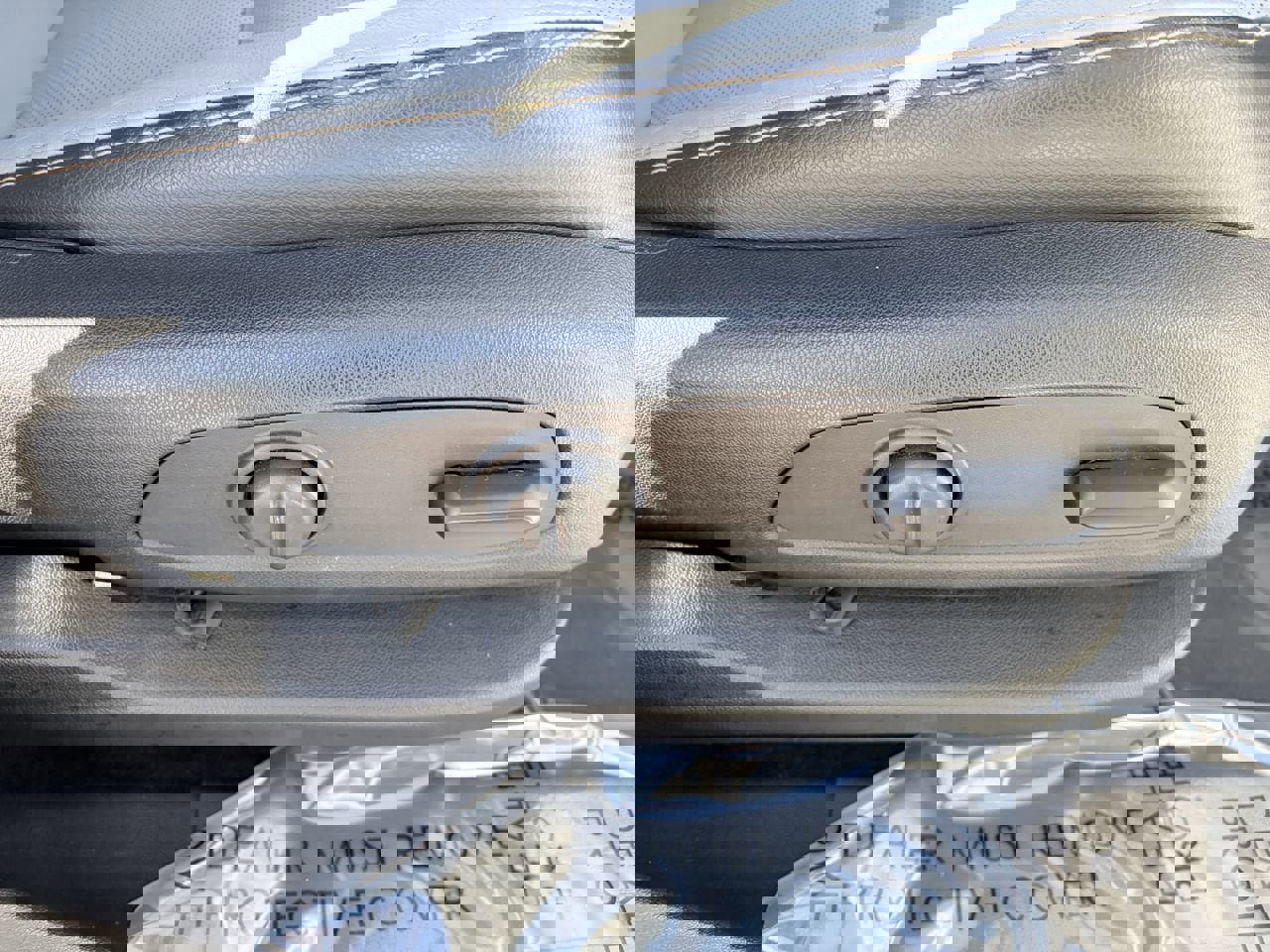 Used 2018 GMC Terrain SLT w/ Preferred Package image 11