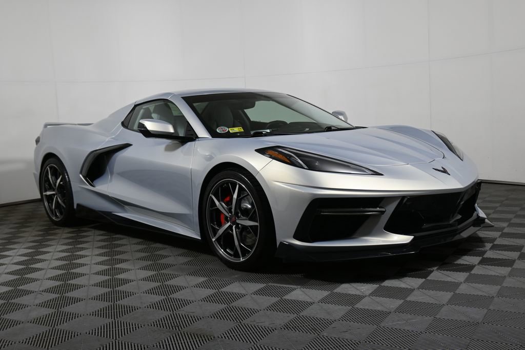 Used 2021 Chevrolet Corvette Stingray Premium Conv w/ Z51 Performance Package RWD image 8