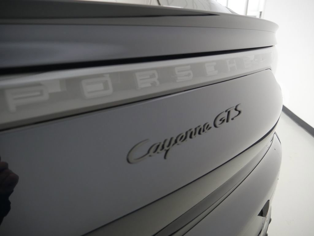 Certified 2023 Porsche Cayenne GTS AWD/4WD image 11