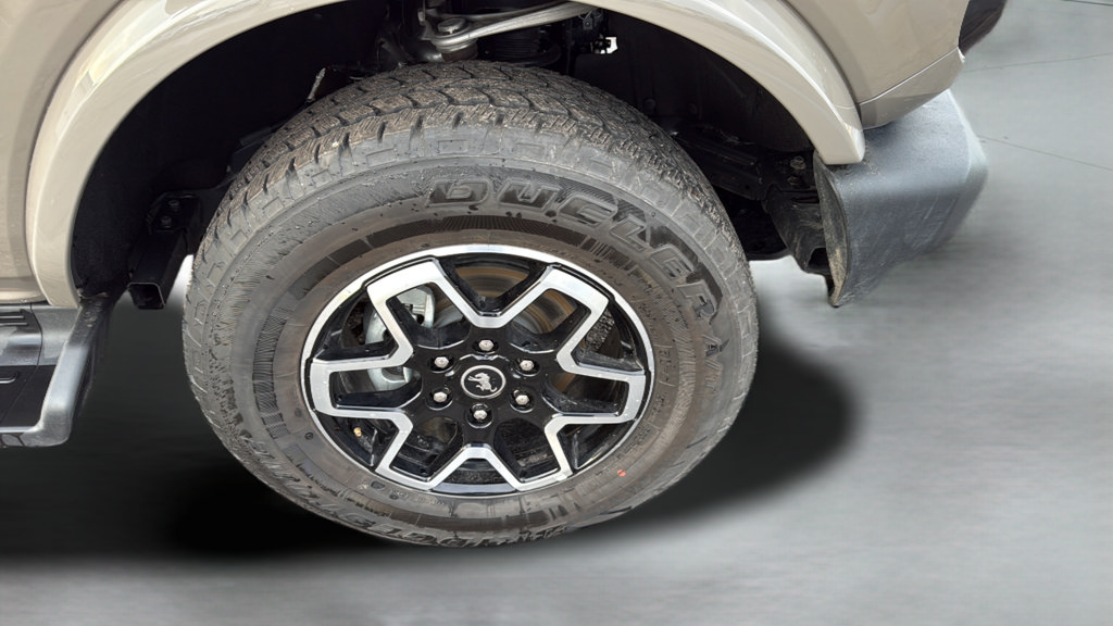 Certified 2025 Ford Bronco Outer Banks AWD/4WD image 50