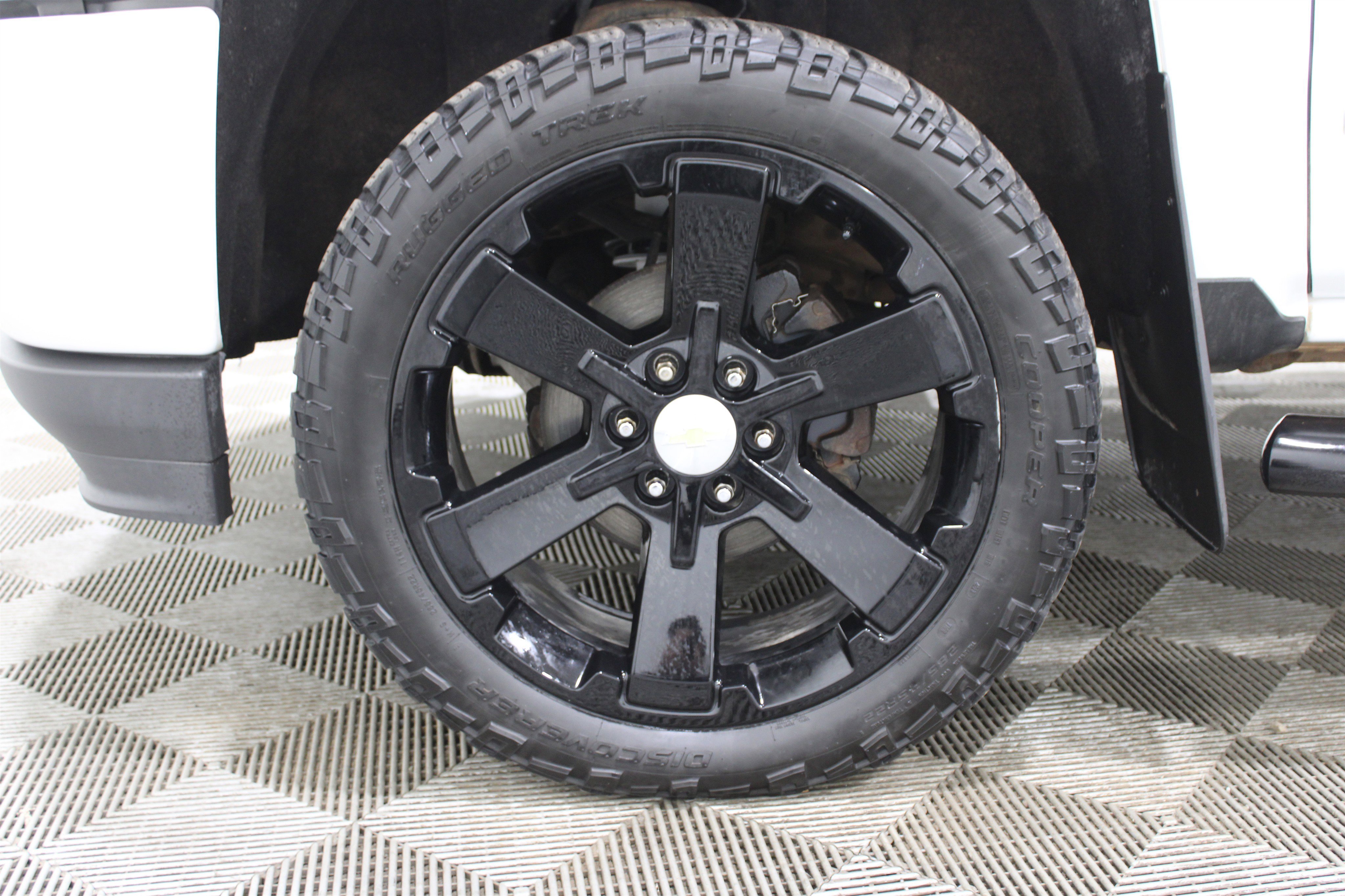 Used 2018 Chevrolet Silverado 1500 LTZ Z71 w/ LTZ Plus Package image 40