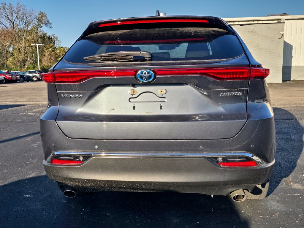 Used 2023 Toyota Venza Limited AWD/4WD image 7