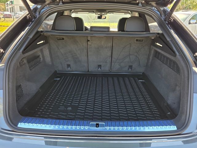 Used 2025 Audi Q8 Premium Plus image 20