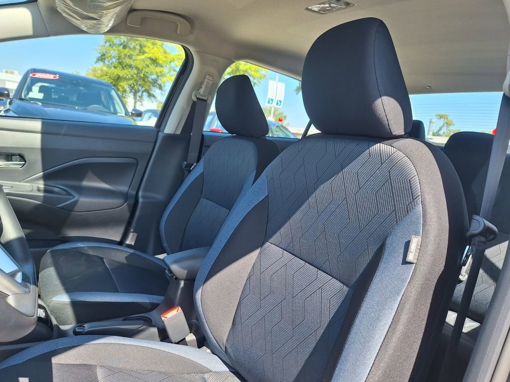 New 2025 Nissan Versa SV w/ Trunk Package image 11