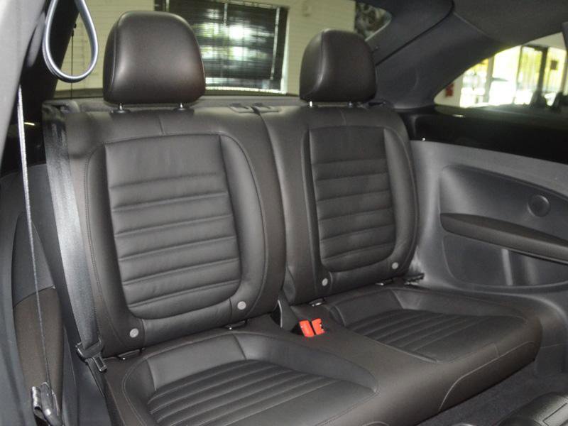 Used 2014 Volkswagen Beetle R-Line FWD image 30