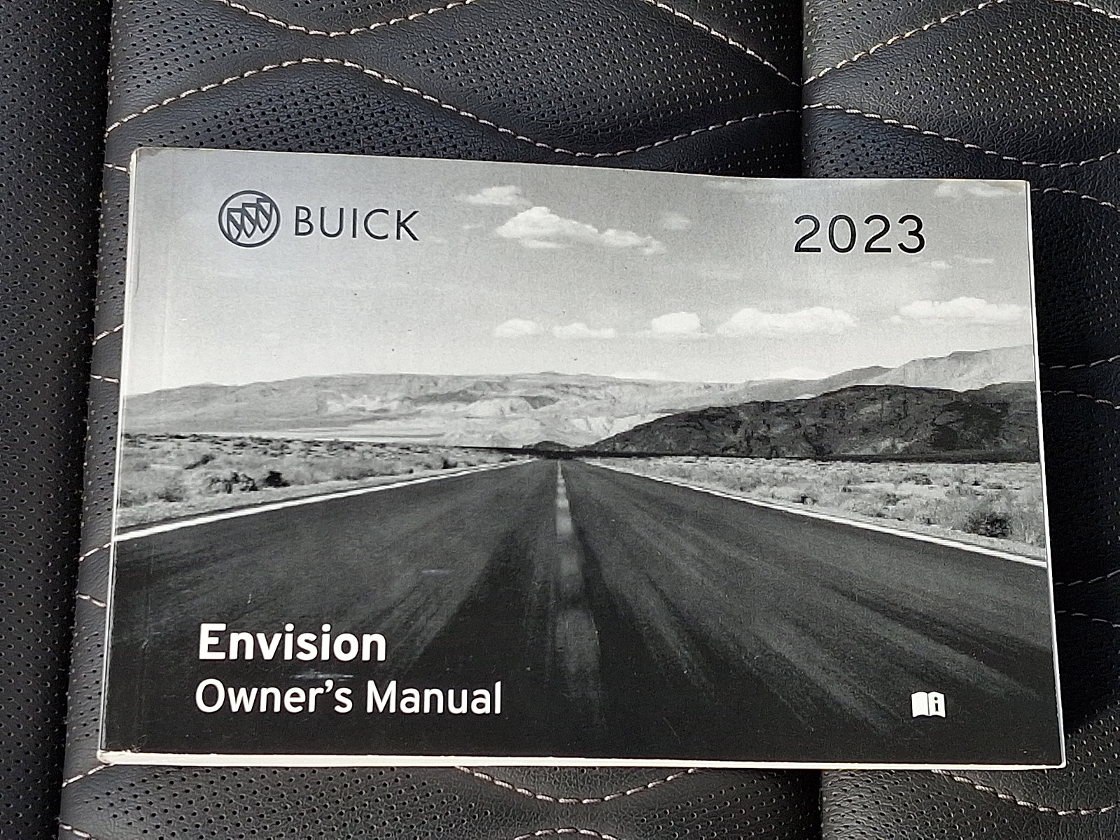 Certified 2023 Buick Envision Avenir AWD/4WD image 31