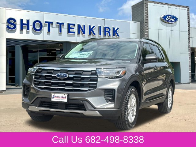 New 2026 Ford Explorer Active RWD image 3